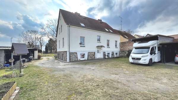 Immobilie Ansicht 2 - Mehrfamilienhaus in 15234 Frankfurt mit 204m² kaufen
