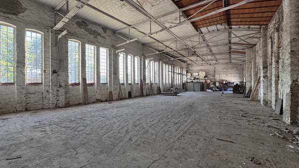 Hallenteil 1 innen Ansicht 2 Hallenteil 1 innen Ansicht 2 - Halle in 13055 Berlin mit 904m² kaufen