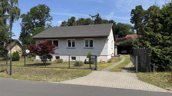 Front Front - Einfamilienhaus in 15859 Storkow mit 133m² kaufen