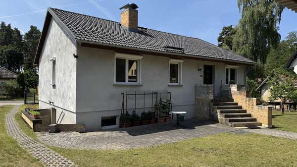 Rückseite Rückseite - Einfamilienhaus in 15859 Storkow mit 133m² kaufen