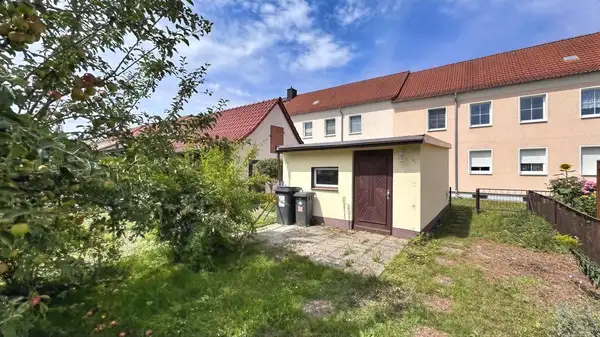 Charmante Wohnung mit grünem Garten!