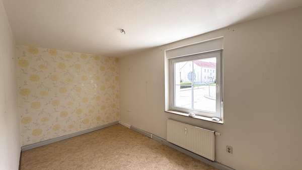 Zimmer 3 Zimmer 3 - Erdgeschosswohnung in 15890 Eisenhüttenstadt mit 60m² kaufen