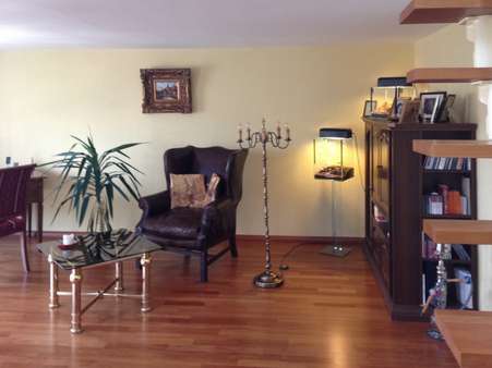 Wohnzimmer - Maisonette-Wohnung in 13086 Berlin mit 77m² kaufen