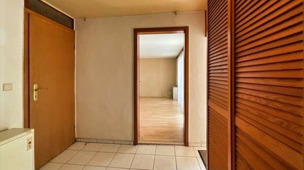 Flur Erdgeschoss - Einfamilienhaus in 16259 Falkenberg mit 99m² kaufen
