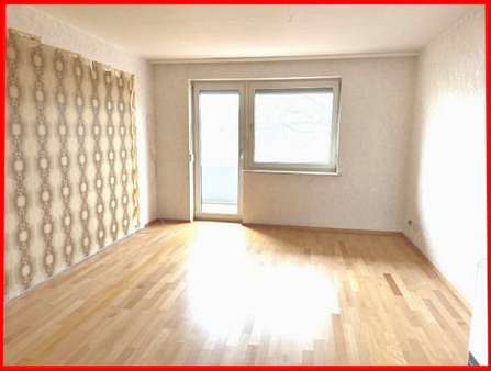 Zimmer Zimmer - Etagenwohnung in 88400 Biberach mit 65m² kaufen