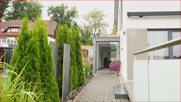 Eingang Eingang - Zweifamilienhaus in 88416 Ochsenhausen mit 177m² kaufen