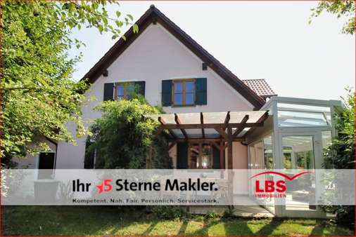Sicht vom Garten - Einfamilienhaus in 86500 Kutzenhausen mit 200m² kaufen