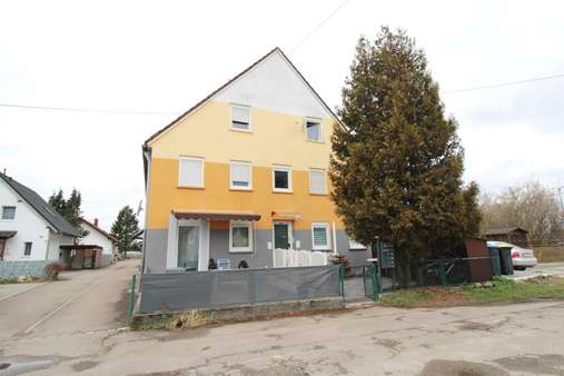 Aussenansicht - Mehrfamilienhaus in 89250 Senden mit 250m² kaufen