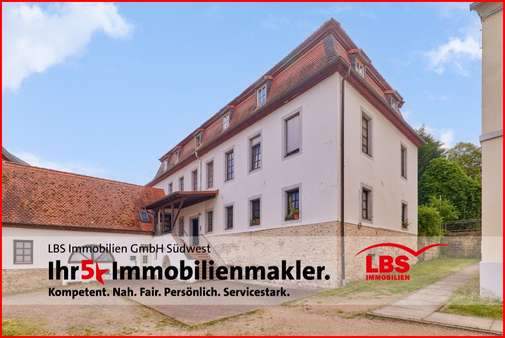 Seitenansicht m. Nebengebäude - Mehrfamilienhaus in 67821 Alsenz mit 586m² kaufen