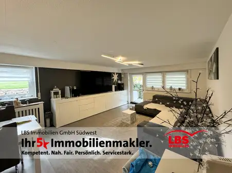 Moderne, renovierte Souterrainwohnung