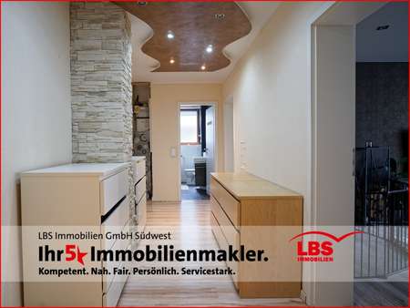 Herzlich Willkommen! Herzlich Willkommen! - Etagenwohnung in 75173 Pforzheim mit 70m² kaufen