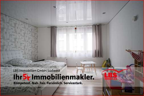 Schlafzimmer Schlafzimmer - Etagenwohnung in 75173 Pforzheim mit 70m² kaufen