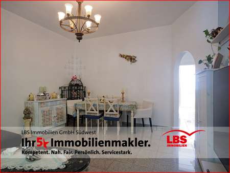 Essplatz im Wohnzimmer Essplatz im Wohnzimmer - Etagenwohnung in 75177 Pforzheim mit 83m² kaufen