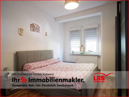 Schlafzimmer Schlafzimmer - Etagenwohnung in 75177 Pforzheim mit 83m² kaufen