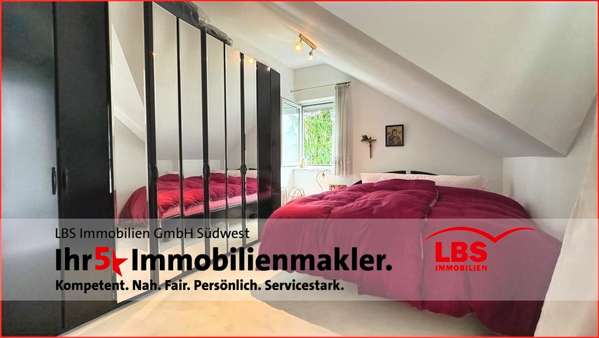 Schlafzimmer Schlafzimmer - Dachgeschosswohnung in 75417 Mühlacker mit 76m² kaufen