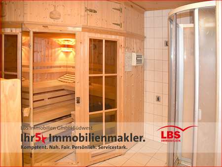 Sauna mit Dusche - Doppelhaushälfte in 75323 Bad Wildbad mit 240m² kaufen