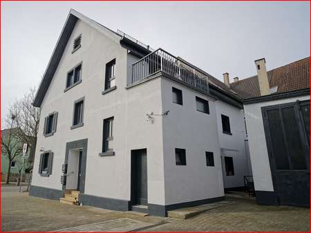Ihr neues Zuhause! - Mehrfamilienhaus in 75045 Walzbachtal mit 238m² kaufen