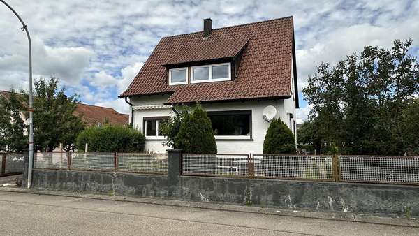 Haus Bild 2 - Einfamilienhaus in 72406 Bisingen mit 118m² kaufen