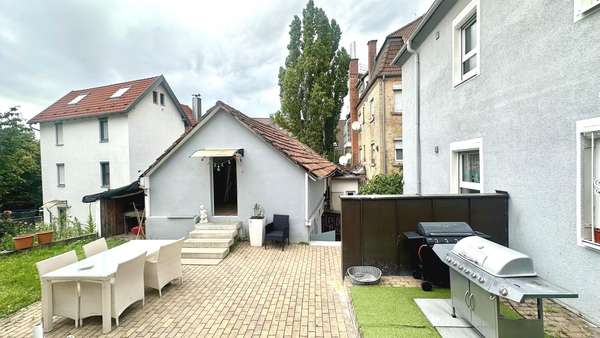 Garten / Gartenhaus - Zweifamilienhaus in 70469 Stuttgart mit 129m² kaufen