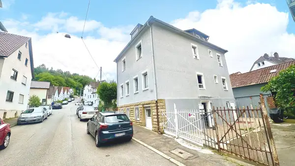 Freistehendes Zweifamilienhaus in ruhiger & gefragter Lage von Feuerbach! 