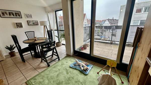 Essbereich / Balkon - Maisonette-Wohnung in 70794 Filderstadt mit 78m² kaufen