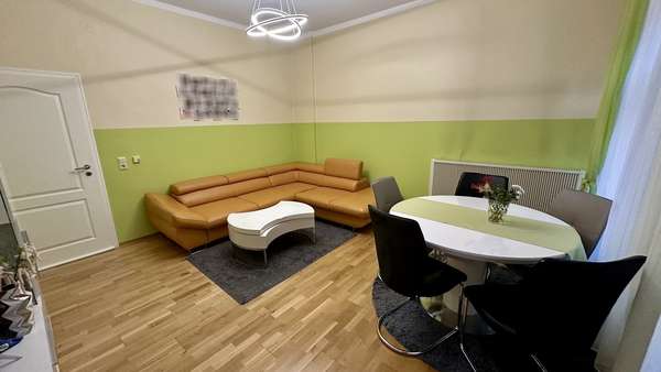 Wohn- / Esszimmer Wohn- / Esszimmer - Erdgeschosswohnung in 70193 Stuttgart mit 62m² kaufen