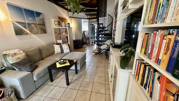 Wohnbereich / Eingangsbereich - Maisonette-Wohnung in 70794 Filderstadt mit 78m² kaufen
