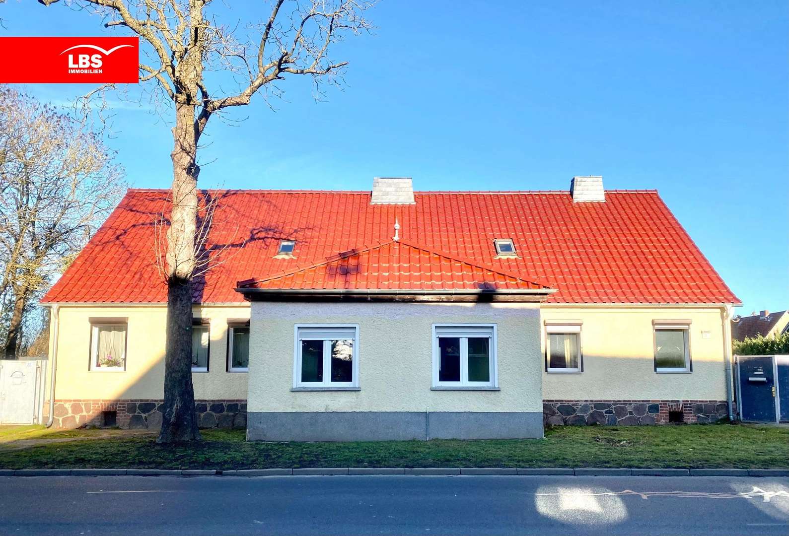 null - Mehrfamilienhaus in 16775 Gransee mit 226m² günstig kaufen