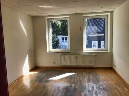 Praxis-Büro Raum 2 - Büro in 51465 Bergisch Gladbach mit 192m² günstig mieten