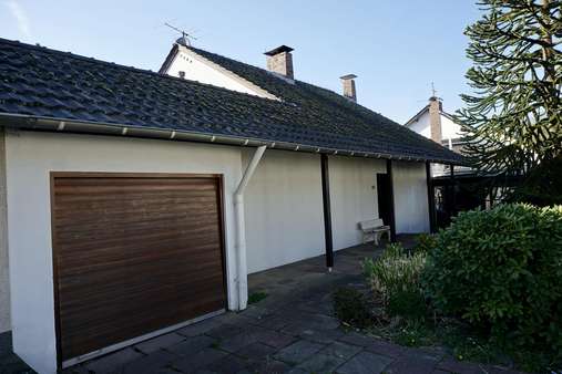 Hausfront - Einfamilienhaus in 51469 Bergisch Gladbach mit 147m² kaufen