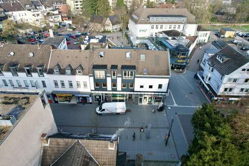 1a Lage zwischen Bücherei und VHS - Wohn- / Geschäftshaus in 51465 Bergisch Gladbach mit 397m² als Kapitalanlage günstig kaufen