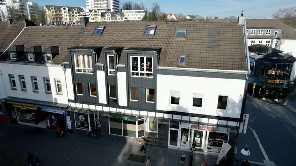 Blick von oben - Wohn- / Geschäftshaus in 51465 Bergisch Gladbach mit 397m² als Kapitalanlage günstig kaufen