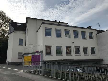 Rückansicht - Wohn- / Geschäftshaus in 51465 Bergisch Gladbach mit 397m² als Kapitalanlage kaufen