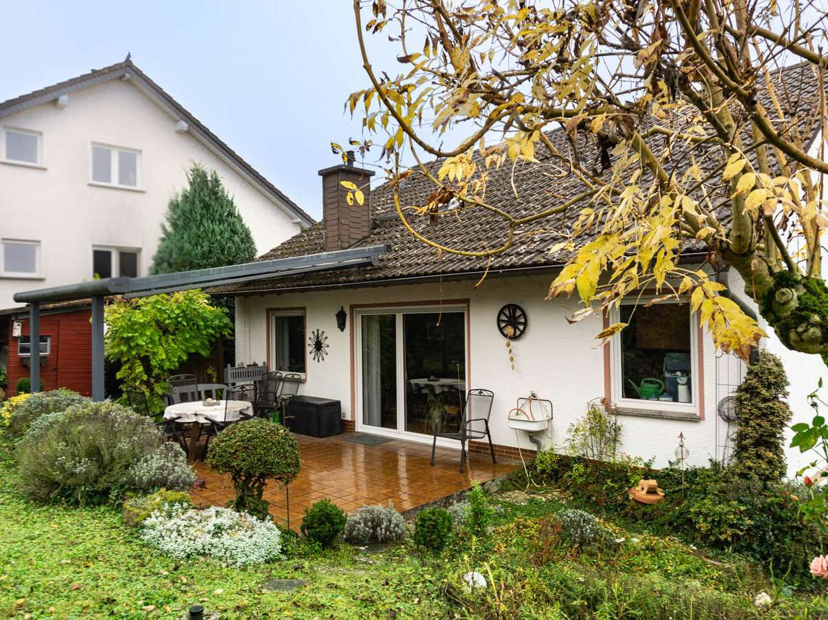 Bild-0 - Einfamilienhaus in 65346 Erbach mit 143m² kaufen