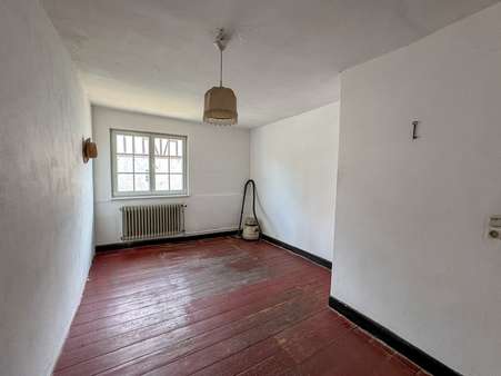 Zimmer - Einfamilienhaus in 65329 Hohenstein-Breithardt mit 151m² kaufen