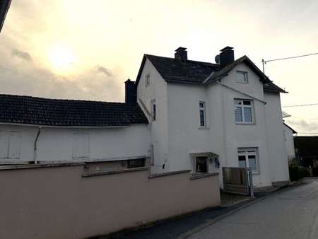 Front.JPG - Einfamilienhaus in 65329 Hohenstein mit 158m² kaufen