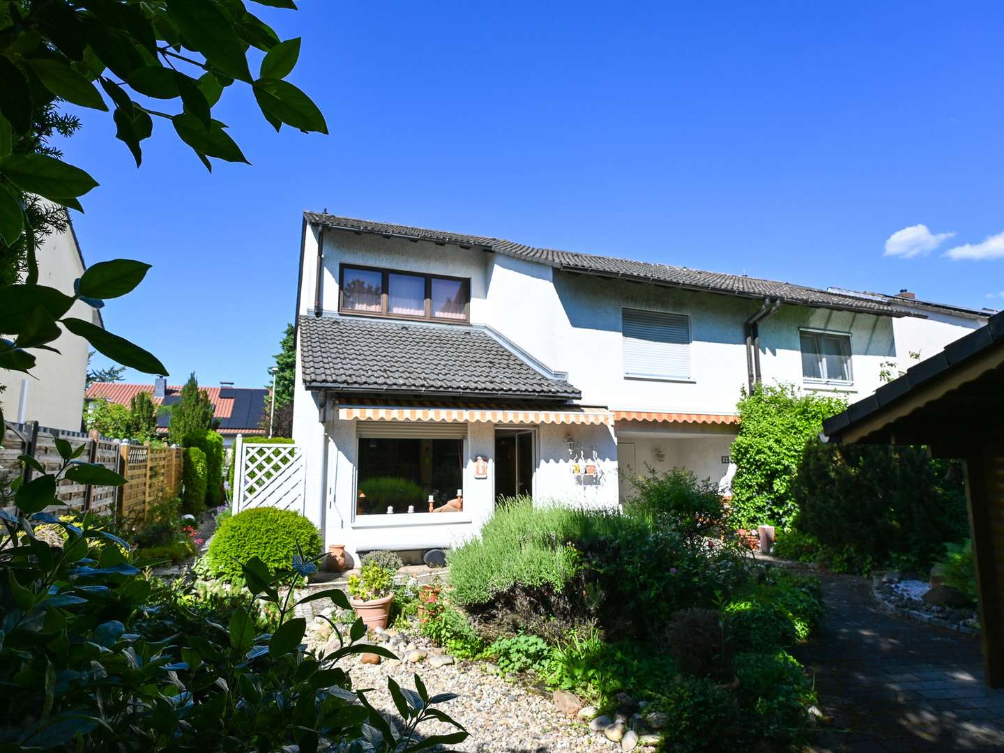 Ansicht - Reihenendhaus in 65205 Wiesbaden mit 112m² kaufen