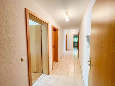Flur Flur - Etagenwohnung in 65187 Wiesbaden mit 102m² kaufen