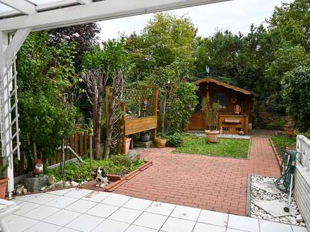 Terrasse Terrasse - Reihenmittelhaus in 65239 Hochheim am Main mit 115m² kaufen
