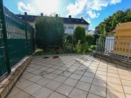Terrasse Terrasse - Einfamilienhaus in 65239 Hochheim am Main mit 95m² kaufen