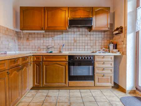 Küche - Doppelhaushälfte in 65527 Niedernhausen mit 192m² günstig kaufen