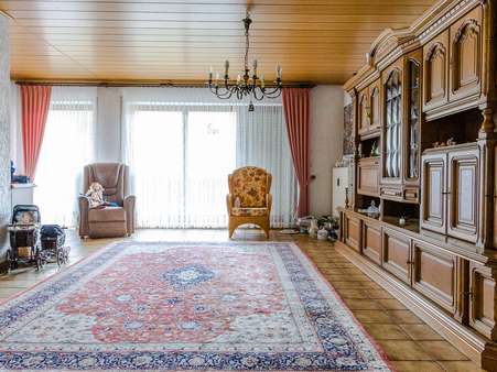 Wohnen - Doppelhaushälfte in 65527 Niedernhausen mit 192m² günstig kaufen