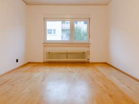Schlafen - Etagenwohnung in 65207 Wiesbaden mit 83m² günstig kaufen