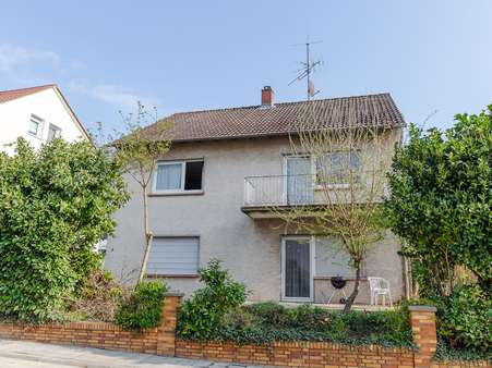 Titelbild - Mehrfamilienhaus in 65239 Hochheim mit 128m² kaufen