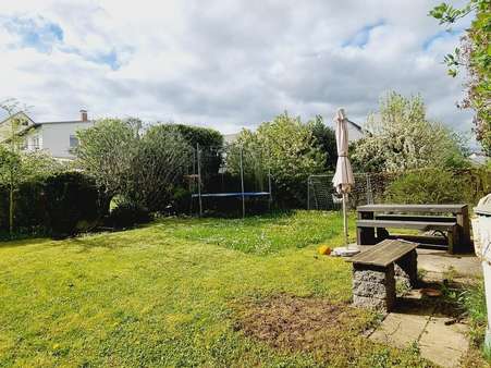 Garten - Einfamilienhaus in 65551 Lindenholzhausen mit 255m² kaufen