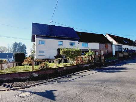 Haus und Nebengebäude - Einfamilienhaus in 56459 Härtlingen mit 120m² kaufen