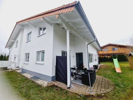 Hausrückseite Hausrückseite - Erdgeschosswohnung in 56410 Montabaur mit 56m² kaufen
