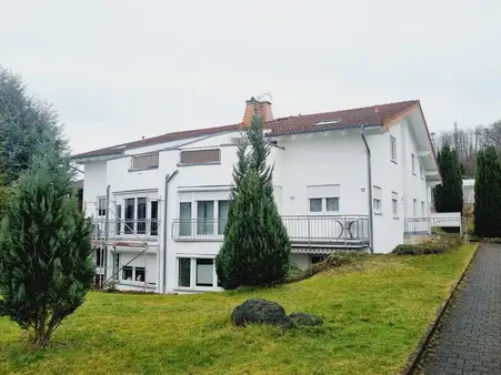 Montabaur: Gepflegte Eigentumswohnung mit Terrasse und PKW-Stellplatz