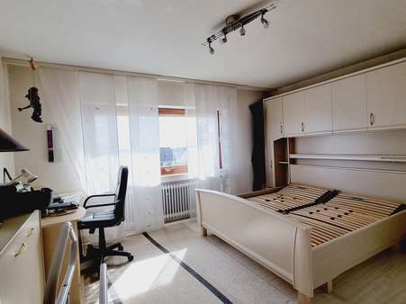 Schlafzimmer OG.JPG - Einfamilienhaus in 56462 Höhn mit 131m² kaufen