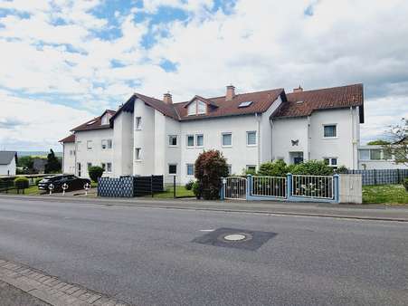 Hausoberseite - Dachgeschosswohnung in 65555 Limburg mit 75m² kaufen
